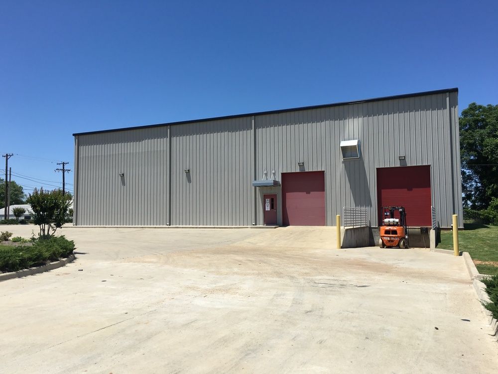 Newly Constructed Class "A" Industrial Building: 1506 Grimmett Dr, Shreveport, LA 71107